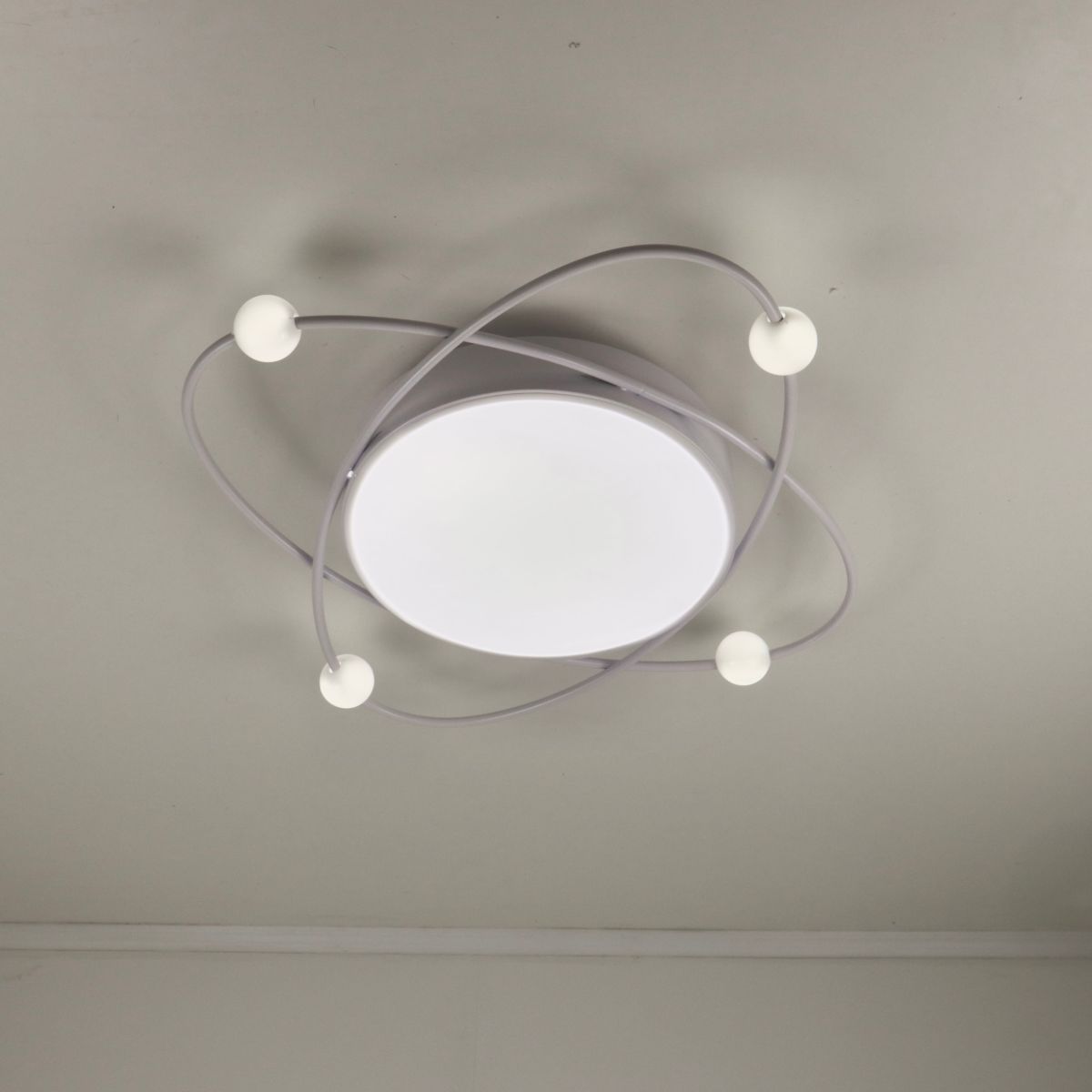Світлодіодна стельова Led люстра до 20м² люстра Орбіта біла Simple Forms (A12-2-500 WH, 100W)