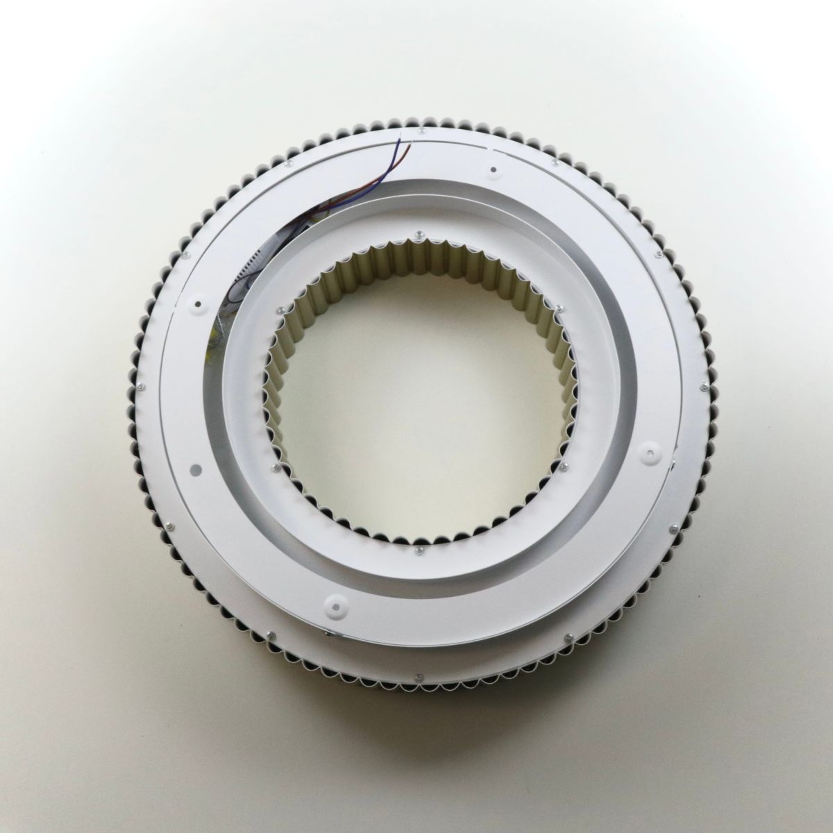 Сучасна Led люстра до 25м² у золотому корпусі 120 Wt Corruga  (9017-500 GD)